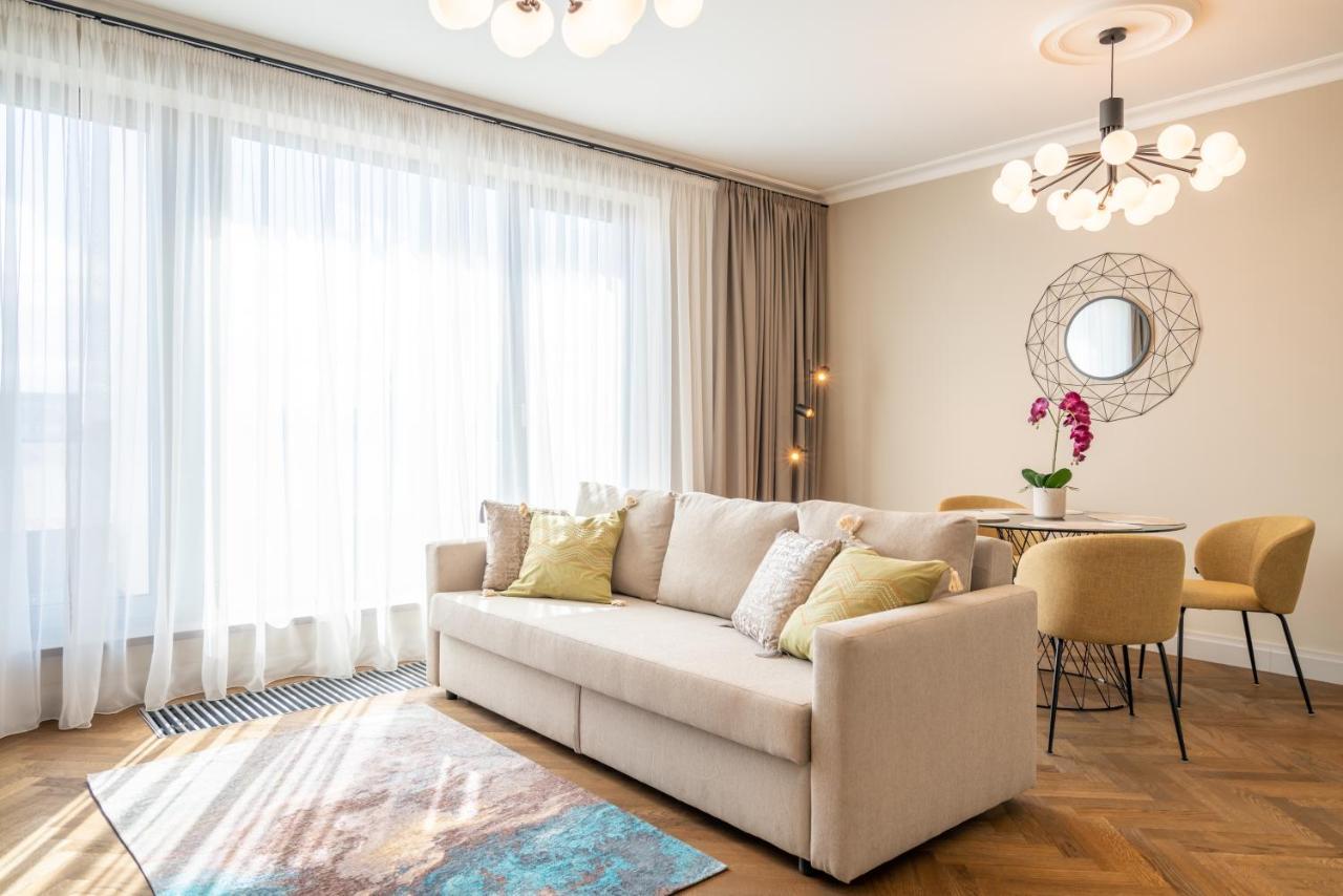 Easyrooms Dzirnavu Riga